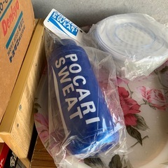 三段ボックス、ポット、ジャー、時計、温泉たまご作るものの画像