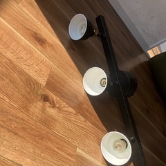 IKEAシーリングライトの画像