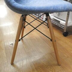 シェルチェア ブルー系 幅47㎝ 1人掛け ダイニングチェア 布張り 北欧 カフェ風 西岡店の画像