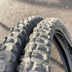 マウンテンバイクタイヤの画像