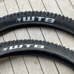 マウンテンバイクタイヤの画像