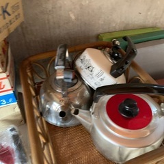 やかん、鍋、ポットお茶を入れる容器の画像