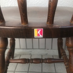 キツツキマーク　　椅子の画像