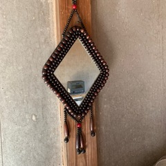 かご、雑貨、鏡の画像