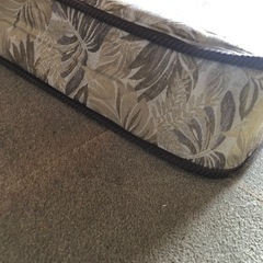 ダブルベッドマットレスの画像