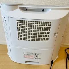 SHARP 加湿セラミックファンヒーター　の画像