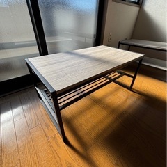 ローテーブルの画像