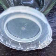 空き瓶20個、プラスチック容器9個の画像