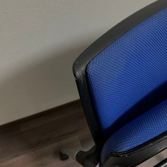 ③イトーキITOKI 折り畳みオフィスチェア ミーティングチェア デスクチェアの画像