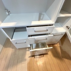 【無料】ニトリ キッチンボード＋キッチンキャビネット（同シリーズ）の画像