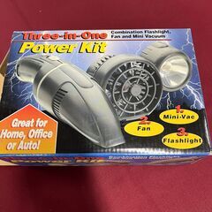 Three-in-One Power Kit ミニ掃除機／卓上フ...