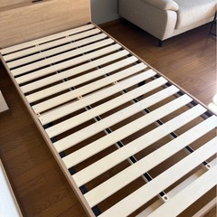 シングルベッドフレームの画像
