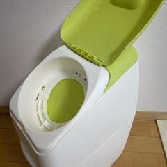 アップリカ　おむつごみ箱の画像