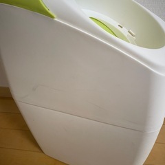 アップリカ　おむつごみ箱の画像