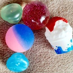 🍧スーパーボールと水に浮かぶ仲間達 5点セット 袋付きの画像