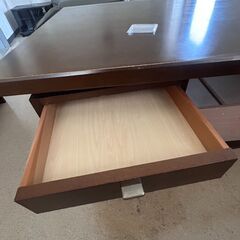 社長室で使用していた木製デスク（横160cm）【3000円】の画像