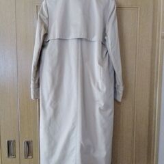 婦人ロングコート　ブランド　イトキン　クリスチャン　アーダ　ベージュ　裏キルティング　裏一部縁ヒョウ柄ボア　の画像