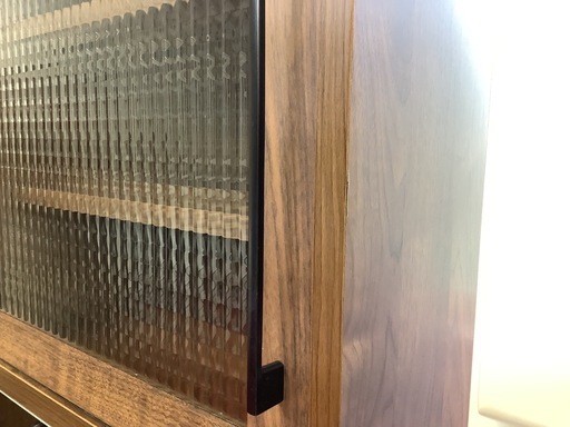 【リサイクルサービス八光】幅100㎝　食器棚  モイス コンセント付き キッチンボード
