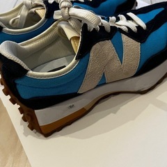 【1回のみ使用】ニューバランス　NB　newbarance  ブルー　スニーカー　327の画像