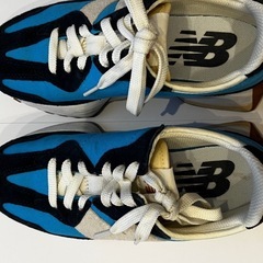【1回のみ使用】ニューバランス　NB　newbarance  ブルー　スニーカー　327の画像