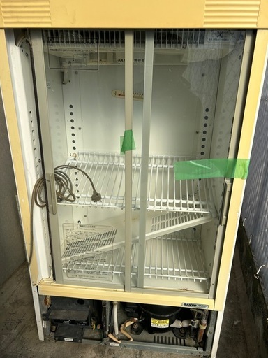 業務用冷蔵庫Sanyo      冷蔵ショーケース　中古