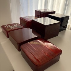 引取限定！中古のお重箱まとめて500円の画像