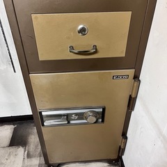 EIKO エーコー 
耐火金庫の画像