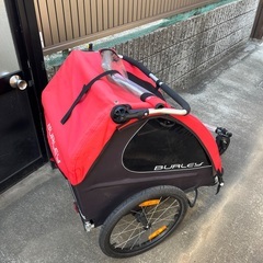 Burley Honey Beeチャイルドトレーラー (赤)の画像