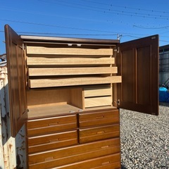 引き出し 洋服ダンスの画像