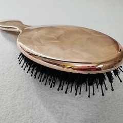 ヘアブラシ イオンケアブラシ スカルプ対応 静電気防止・枝毛対策・速乾サポート 静電気防止 サラサラ スカルプブラシ 持ちやすいの画像