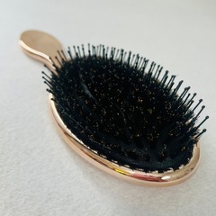 ヘアブラシ イオンケアブラシ スカルプ対応 静電気防止・枝毛対策・速乾サポート 静電気防止 サラサラ スカルプブラシ 持ちやすいの画像