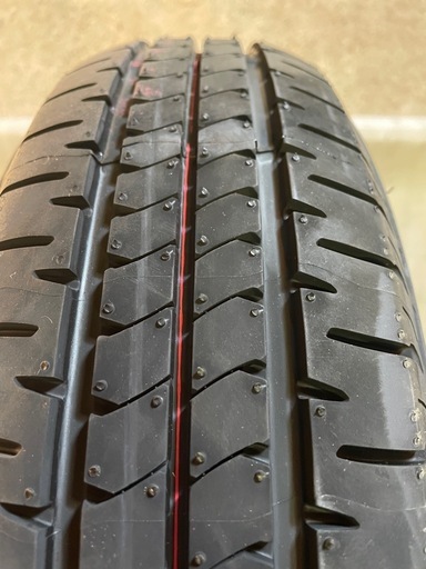 夏タイヤ　新品　155/65R13