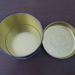 ディズニー空き缶　の画像