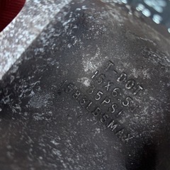 シボレー　アストロ　スタッドレスタイヤの画像