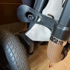 アップリカ　三輪車ベビーカーの画像