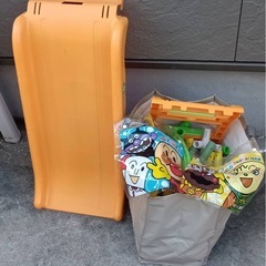 アンパンマン　ブランコ　ジャングルジム
の画像