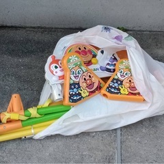 アンパンマン　ブランコ　ジャングルジム
の画像