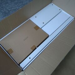 【割引・箱潰れ】LED付アクリルスタンド専用コレクションケース ロータイプ 幅83cm×奥行17cm×高さ39.4cm お客様組立品の画像