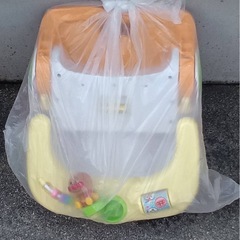 アンパンマンのバスチェアの画像