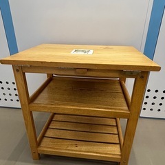 テーブル&収納棚の画像