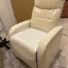 電動ラウンジチェアの画像