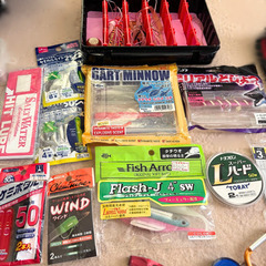 釣り用品セット ワーム ルアーケース ウエストバッグなどの画像