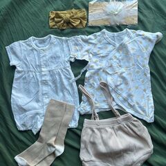 Baby　赤ちゃん　ロンパース　くつした　17set　未使用の画像