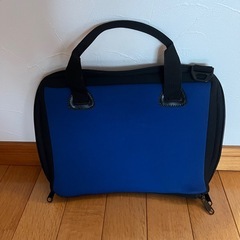 ③パソコンバッグ青の画像