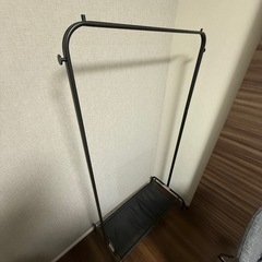 ハンガーラックの画像