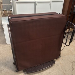 配達可能● ニトリ　電動折りたたみベッド　セレサ ベッドガード付き● ニトリの画像