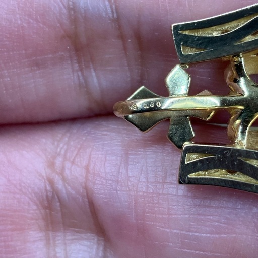 K18 馬蹄クラウンクロス　ペンダント　6g 0.6ct