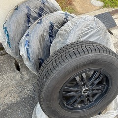 BISONホイールとスタッドレスの４本セット
の画像