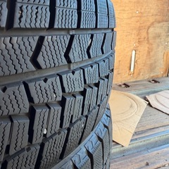 ダンロップ スタッドレスタイル WINTER MAXX 4本セットの画像