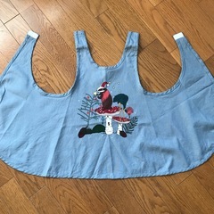 【美品】IKEA 子供用エプロン　クリスマス柄の画像